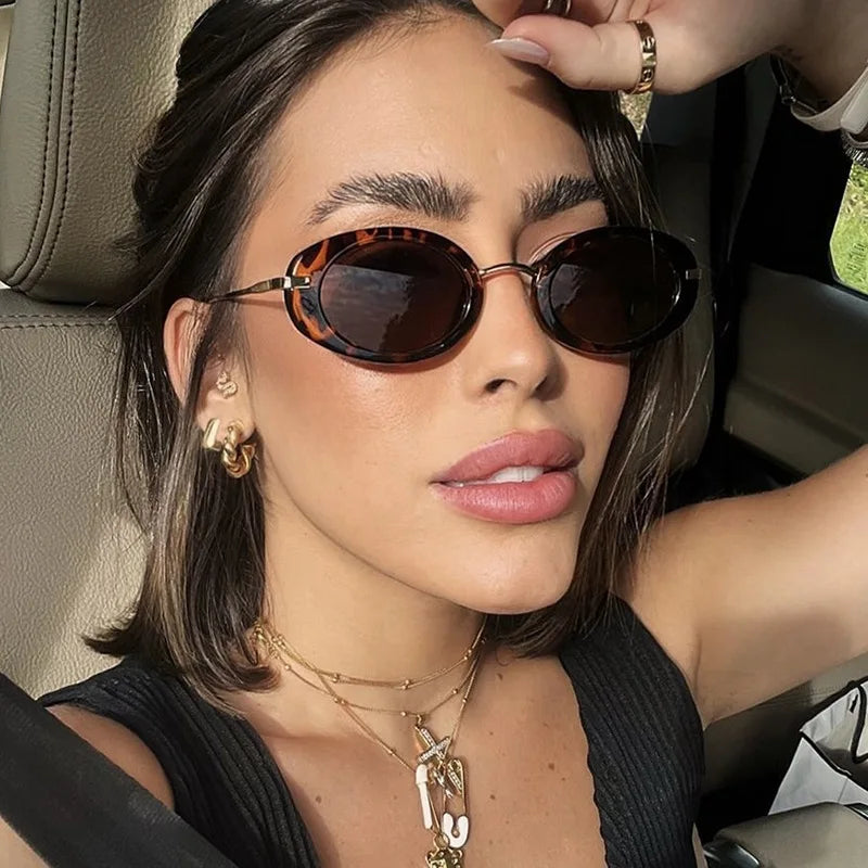Lovelle Retro Oval Sunglasses